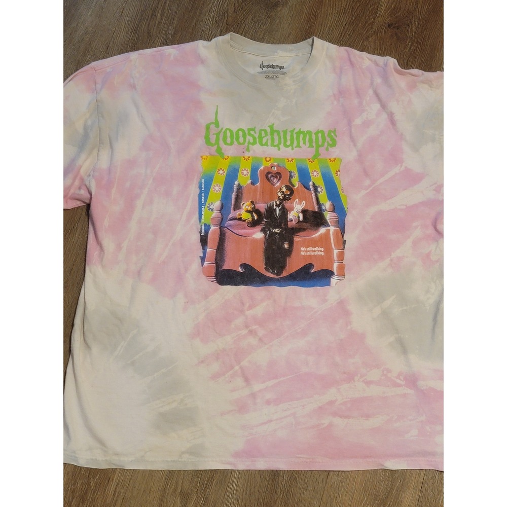 Goosebumps Pink Tie Dye T-Shirt He's Still Walking Graphic Novelty 2XL‎ Y2K